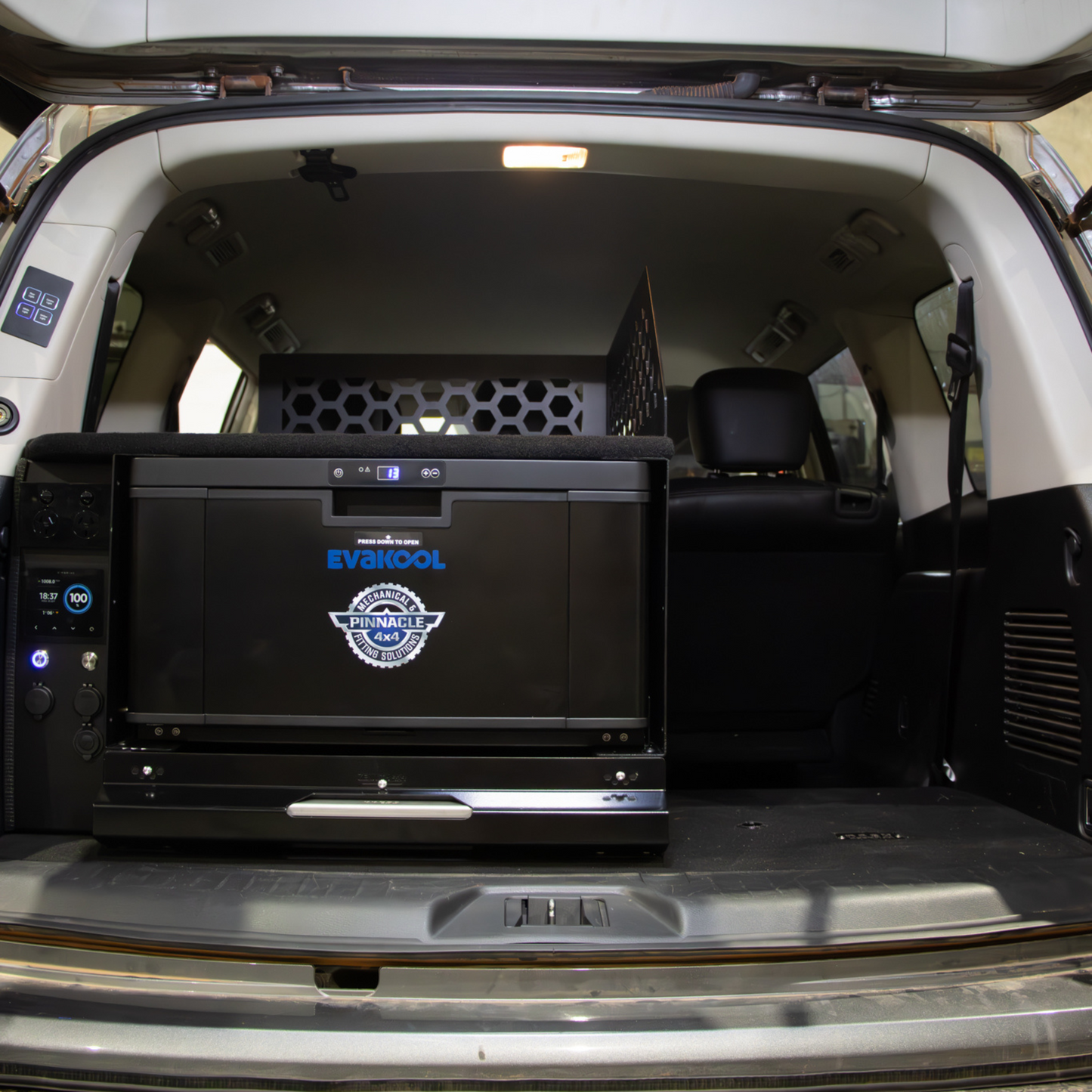 Zennith Discoverer Module - 40L Fridge Drawer & Kitchen (Long version - Y62)