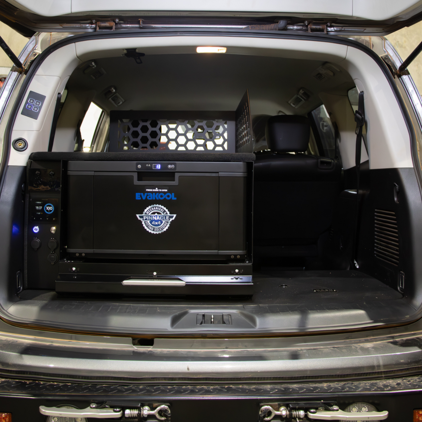 Zennith Discoverer Module - 40L Fridge Drawer & Kitchen (Long version - Y62)