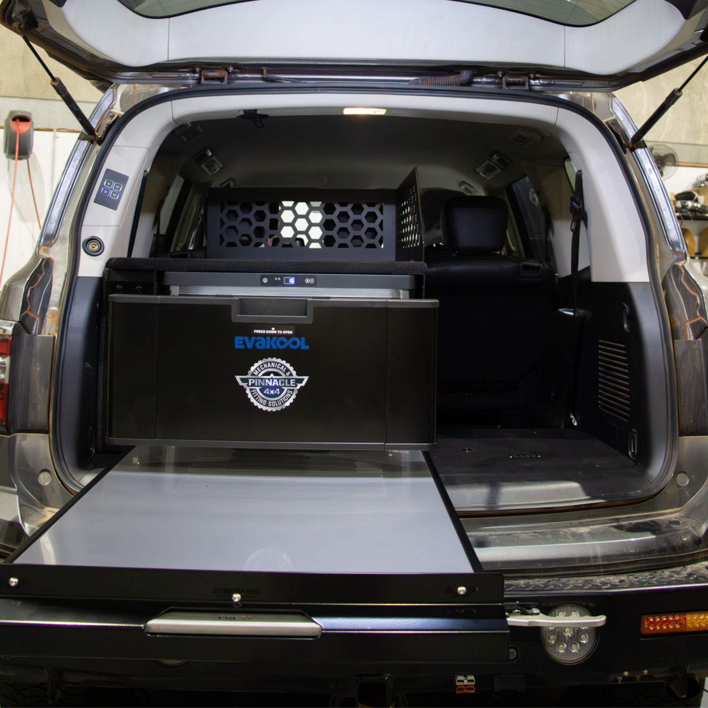 Zennith Discoverer Module - 40L Fridge Drawer & Kitchen (Long version - Y62)